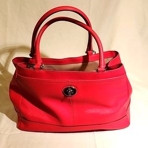 Coach purse and matching wallet